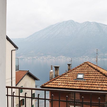 The Romantic Village House - Apartments With Lake View Colonno Eksteriør billede